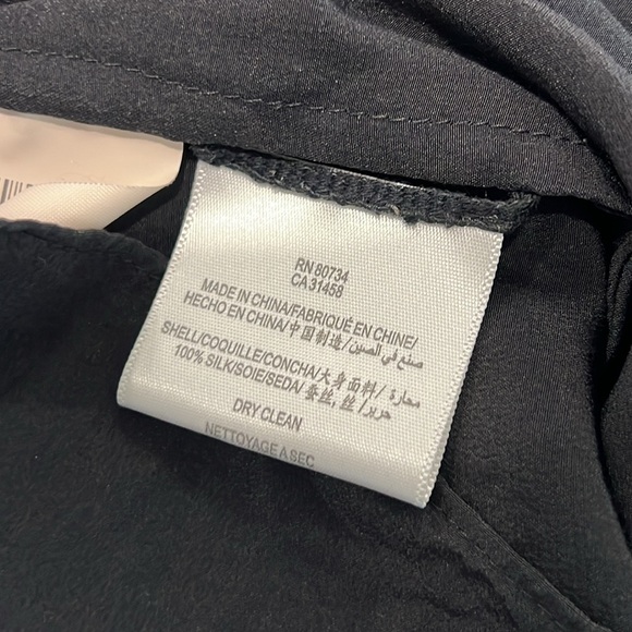 BCBG Max Azaria silk blouse - Picture 9 of 10